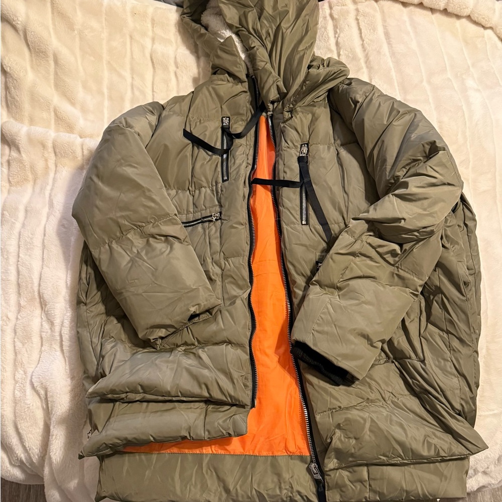 OLAY women’s olive Puffer parka with Bright Orange Lining